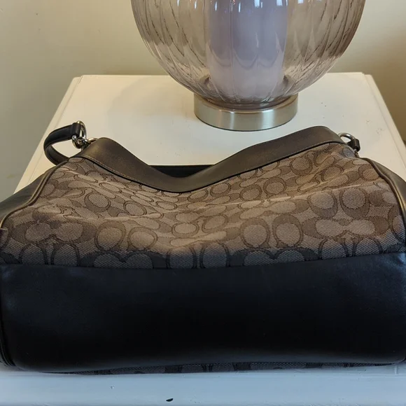 Coach Bag C Logo Black & Gray - Picture 3 of 5